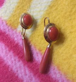 Orecchìni oro giallo e corallo rosso