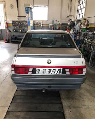 Alfa Romeo 75 1600
