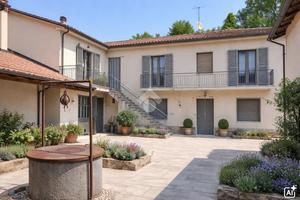 CASA SEMINDIPENDENTE A CALOSSO