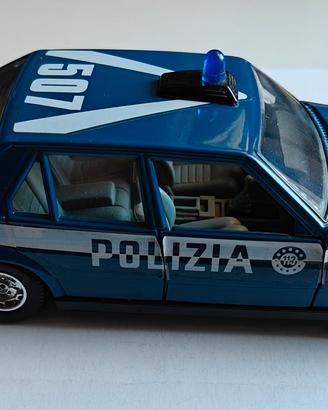 Alfa Romeo 75 "Polizia di Stato" - Bburago 1:24