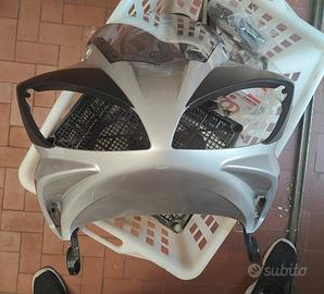 Carena anteriore con cupolino Fazer Fz6 S2