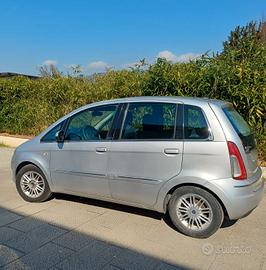 Lancia Musa 1.3 Multijet (2010)