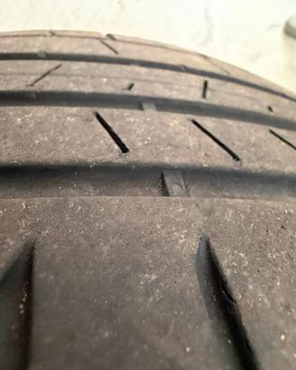 Gomme Pirelli Pzero