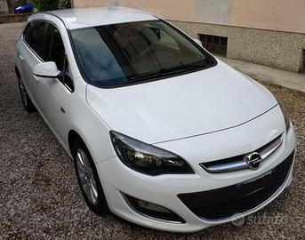 Opel Astra J 1.7 CDTI  136CV