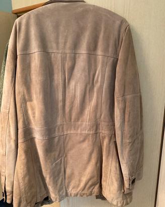 Montone gicca in pelle