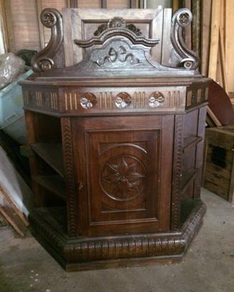Credenza