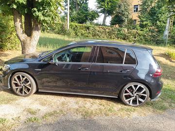 VOLKSWAGEN Golf 7ª serie - 2017