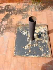 Basi in ferro per grandi ombrelloni
