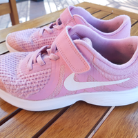 Scarpe Nike numero 32