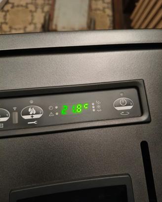 Stufa a pellet ventilata Fusion 10 kW Nuova