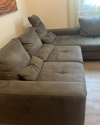 Divano con penisola che diventa letto