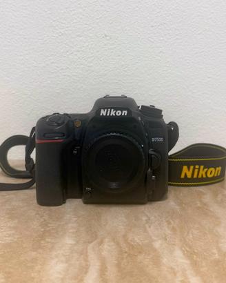Nikon D7500