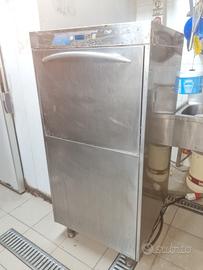 lavastoviglie professionale 