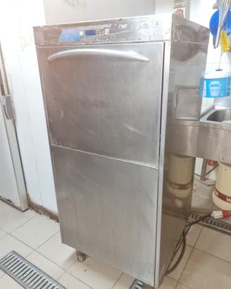 lavastoviglie professionale 