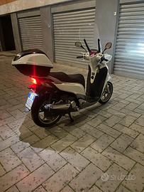 Sh 300 i