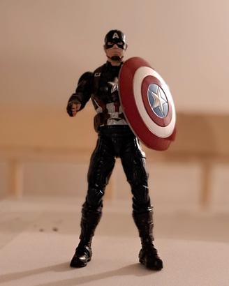 Action figure di Capitan America