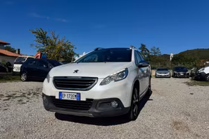 Peugeot 2008 1.6 VTi 120CV Allure