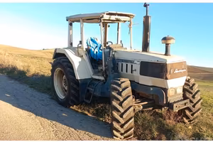 trattore agricolo Lamborghini dt 956-100 cv + attr