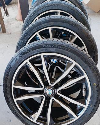 4 cerchi 19" BMW m-sport X1 x2 gommati invernali 