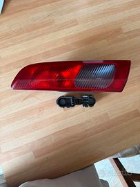 Fanalino posteriore desto alfa 156