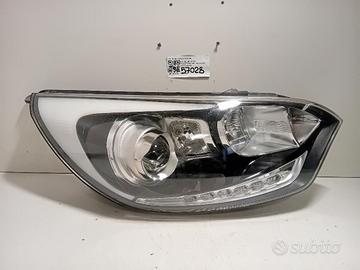 FARO ANTERIORE DESTRO KIA Rio 4° Serie 92102-1WXX