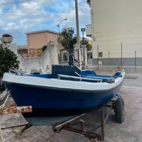 Barca a motore come nuova
