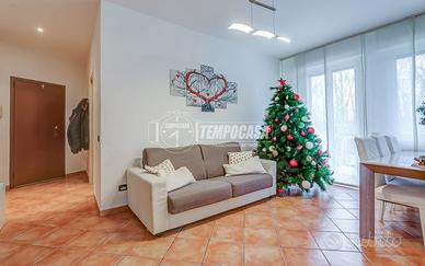 TRILOCALE LUMINOSO, TERMOAUTONOMO, CON BOX E CANTI