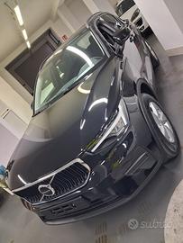 Volvo XC40 B3 automatico Essential NUOVA