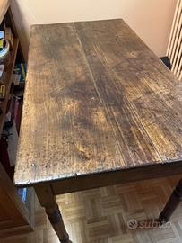 Tavolo antico in legno
