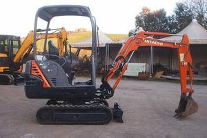 MiniEscavatore usato HITACHI ZX18