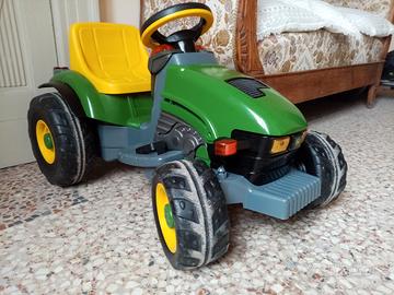 trattorino elettrico Peg Perego John Deere 
