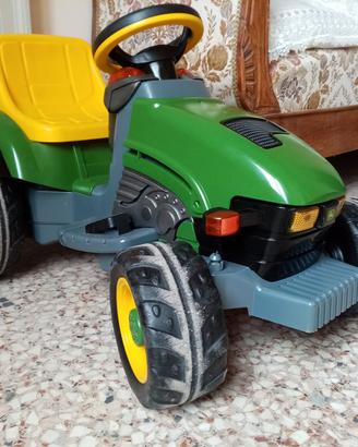 trattorino elettrico Peg Perego John Deere 