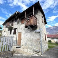 CASA SEMINDIPENDENTE A FAEDO VALTELLINO