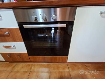 forno come nuovo prezzo 200 euro nn trattabile 