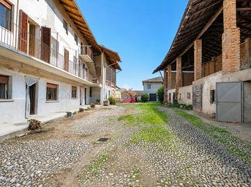 CASA SEMINDIPENDENTE A GHISLARENGO