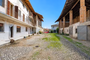 CASA SEMINDIPENDENTE A GHISLARENGO