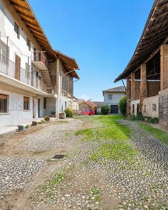 CASA SEMINDIPENDENTE A GHISLARENGO