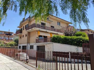 Immobile di 440 m² a Fonte Nuova
