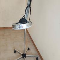 lampada per estetista 