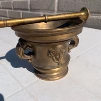 Mortaio di bronzo antico e raro da collezione