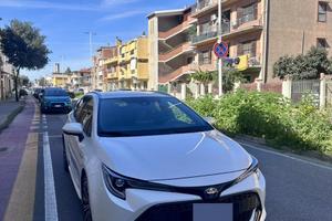 Toyota corolla touring sport 2.0 hybrid style