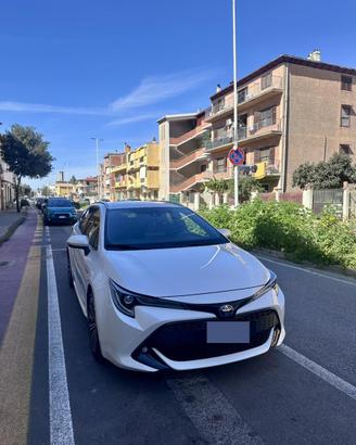 Toyota corolla touring sport 2.0 hybrid style