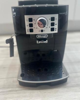 Macchina da caffè come nuova , usata pochissimo