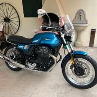 Moto guzzi V7