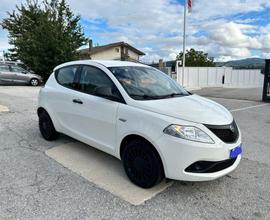 LANCIA Ypsilon 1.0 Hybrid Silver PROMO