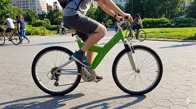 Bicicletta pininfarina verde