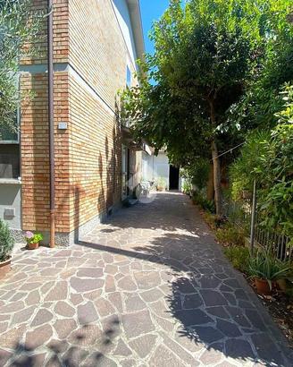 CASA INDIPENDENTE A MELDOLA
