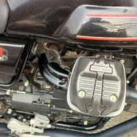 Moto Guzzi V7 stone