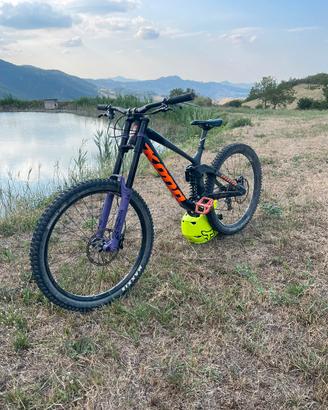 Kona Operator dh
