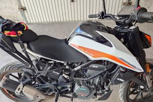 KTM 390 DUKE 2022 km 2995